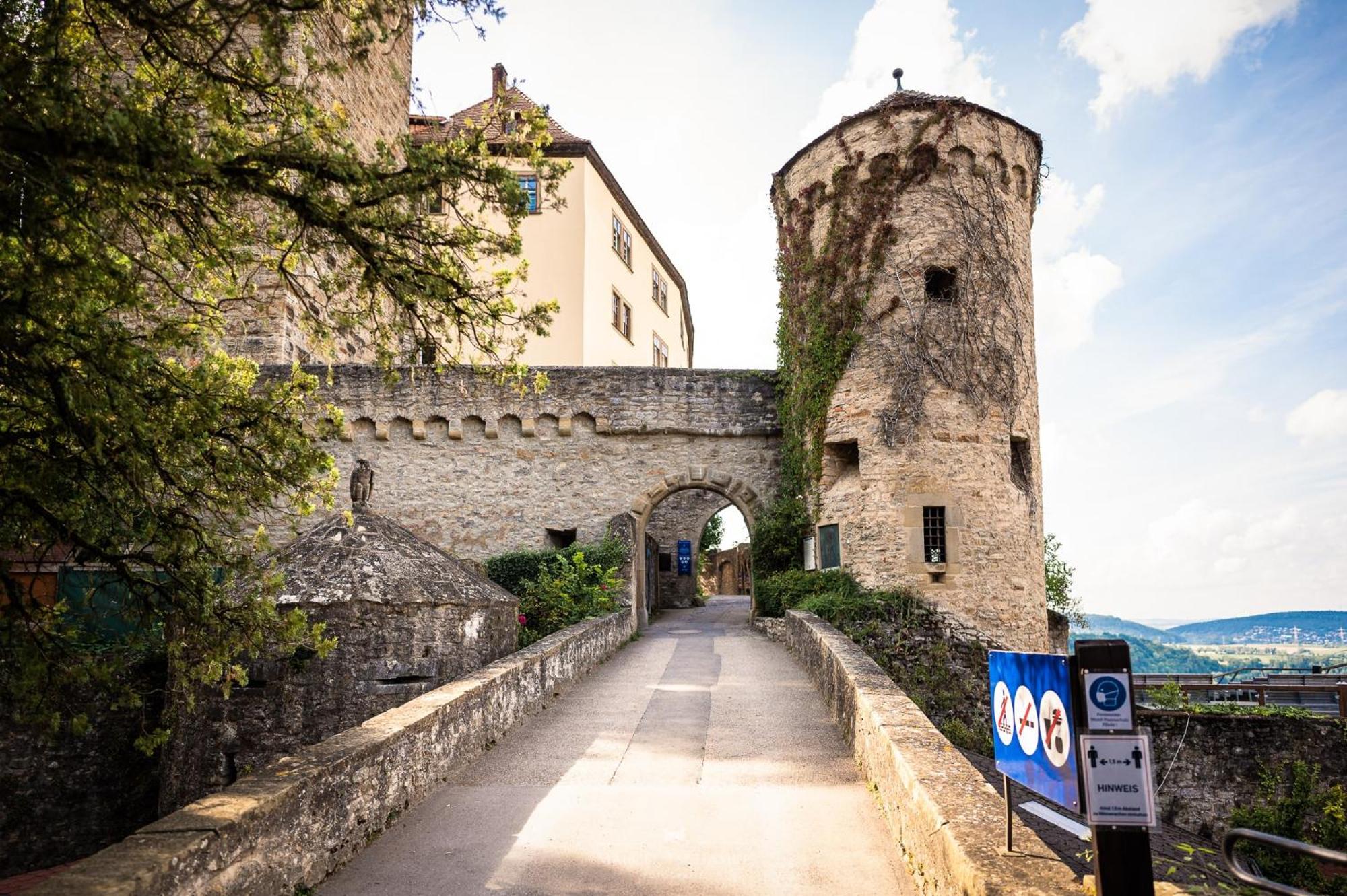 Wohnen Auf Der Ritterburg Villa Hassmersheim Bagian luar foto
